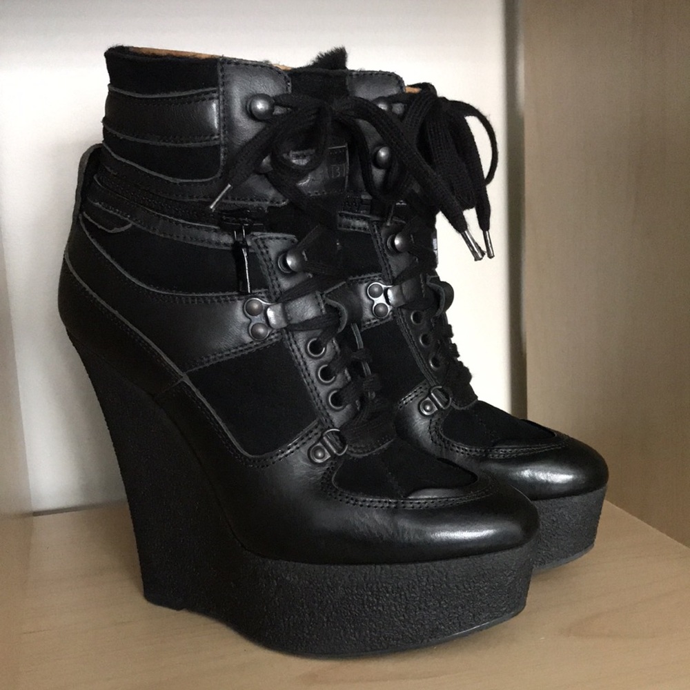 BURBERRY boots